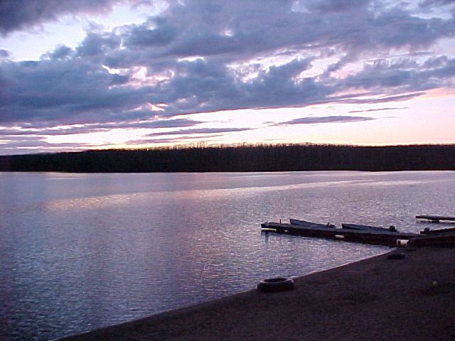 Sunset over the dock in August.jpg (57611 bytes)